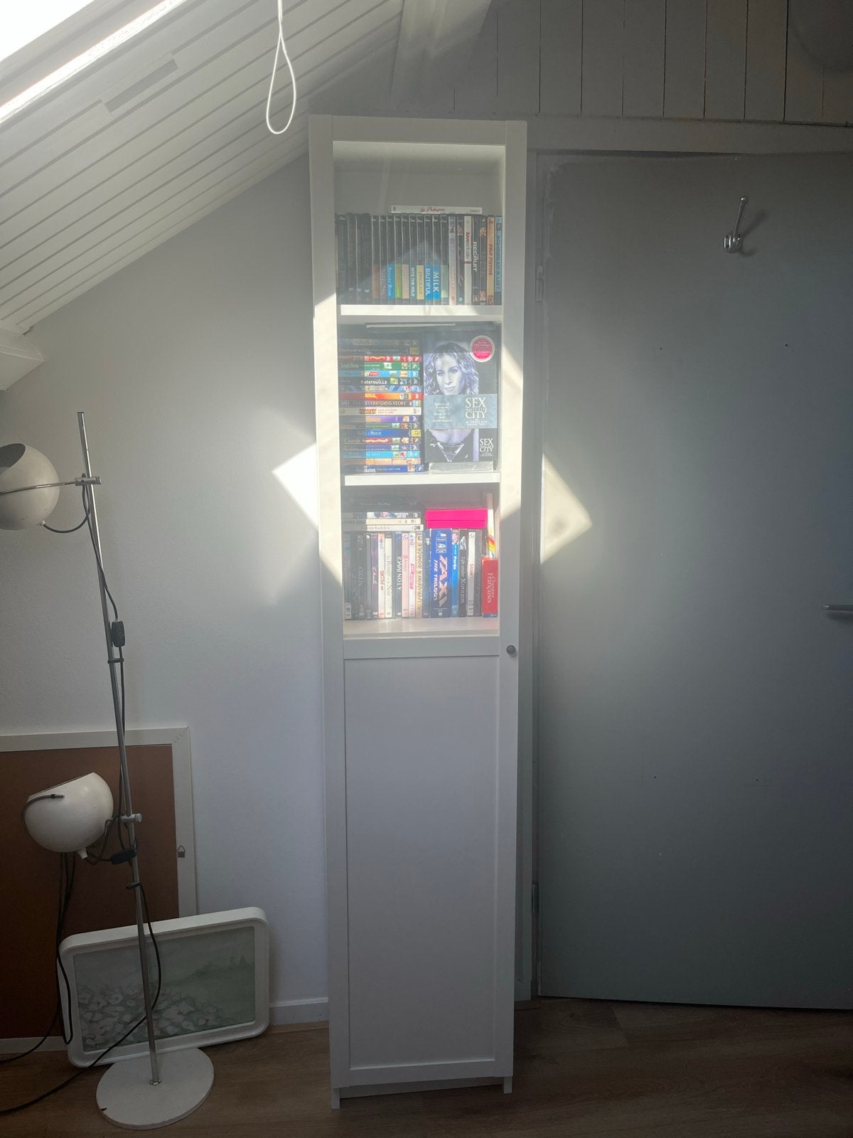 IKEA Billy Boekenkast met Olsbo deur - Wit, Huis en Inrichting, Kasten | Boekenkasten, Ophalen, Minder dan 50 cm, Gebruikt, 200 cm of meer