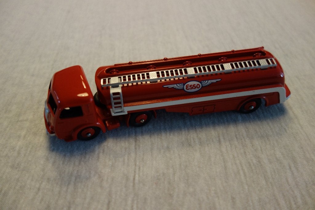Tank auto Dinky Toys, Ophalen of Verzenden, Zo goed als nieuw