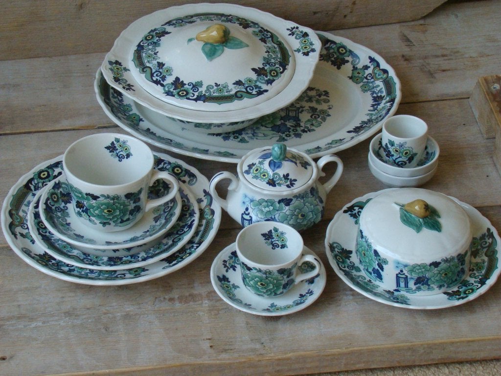 Servies, Engels, Bursley Pottery HAREWOOD, puntgaaf