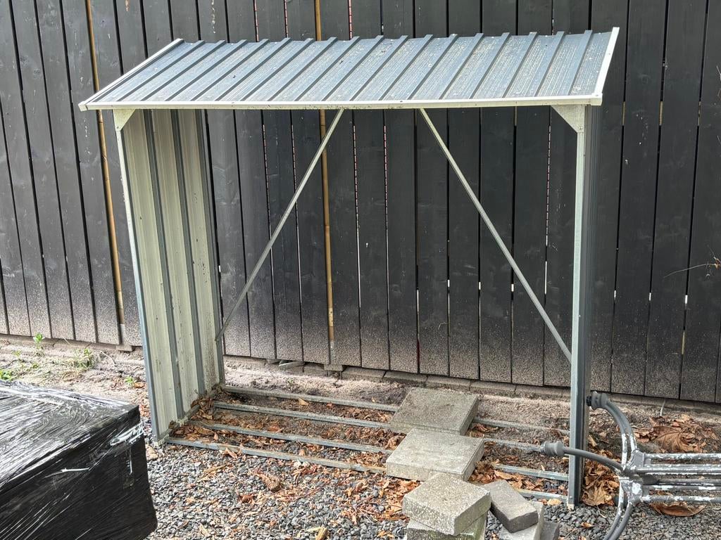 Te koop: opslag openhaard hout, Ophalen, Zo goed als nieuw, Kunststof, Overige typen