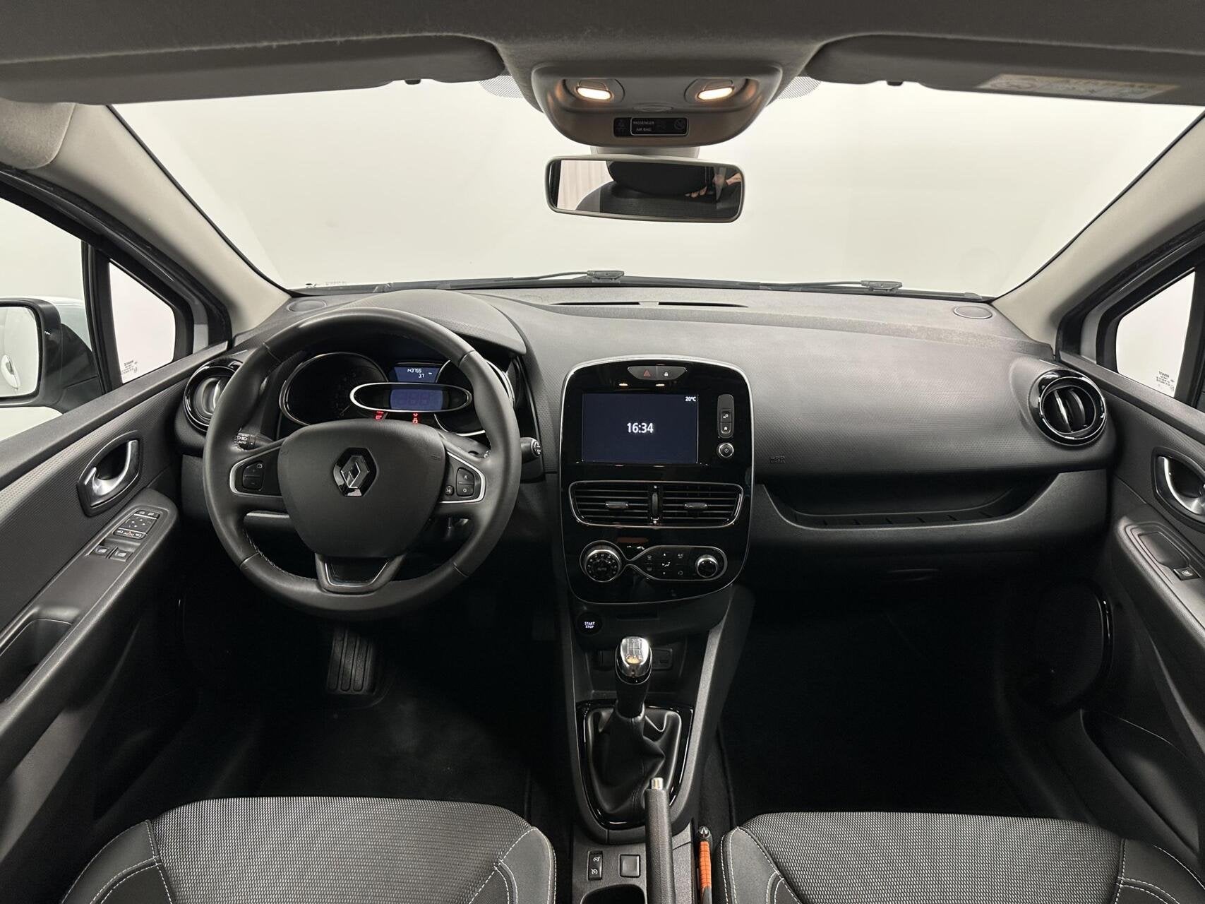 Renault Clio Estate 0.9 TCe Intens CRUISE NAVIGATIE LM ECC., Voorwielaandrijving, 898 cc, Gebruikt, 580 kg