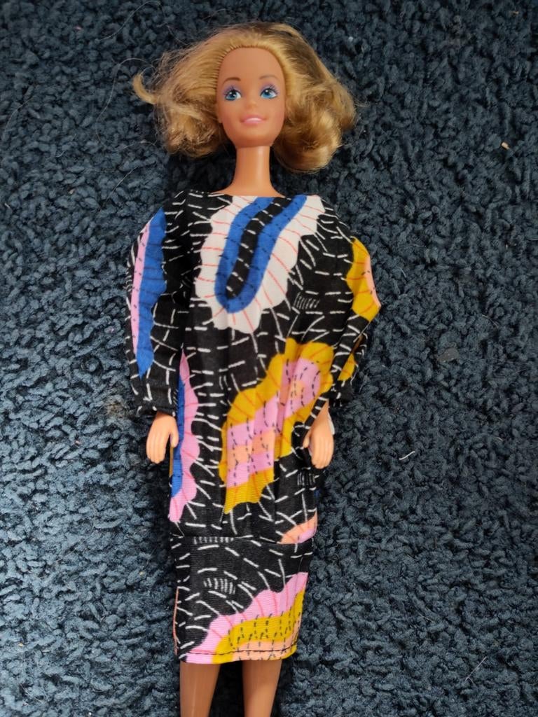 Barbie jaren 80/90 jurk, Ophalen of Verzenden, Zo goed als nieuw, Kleertjes