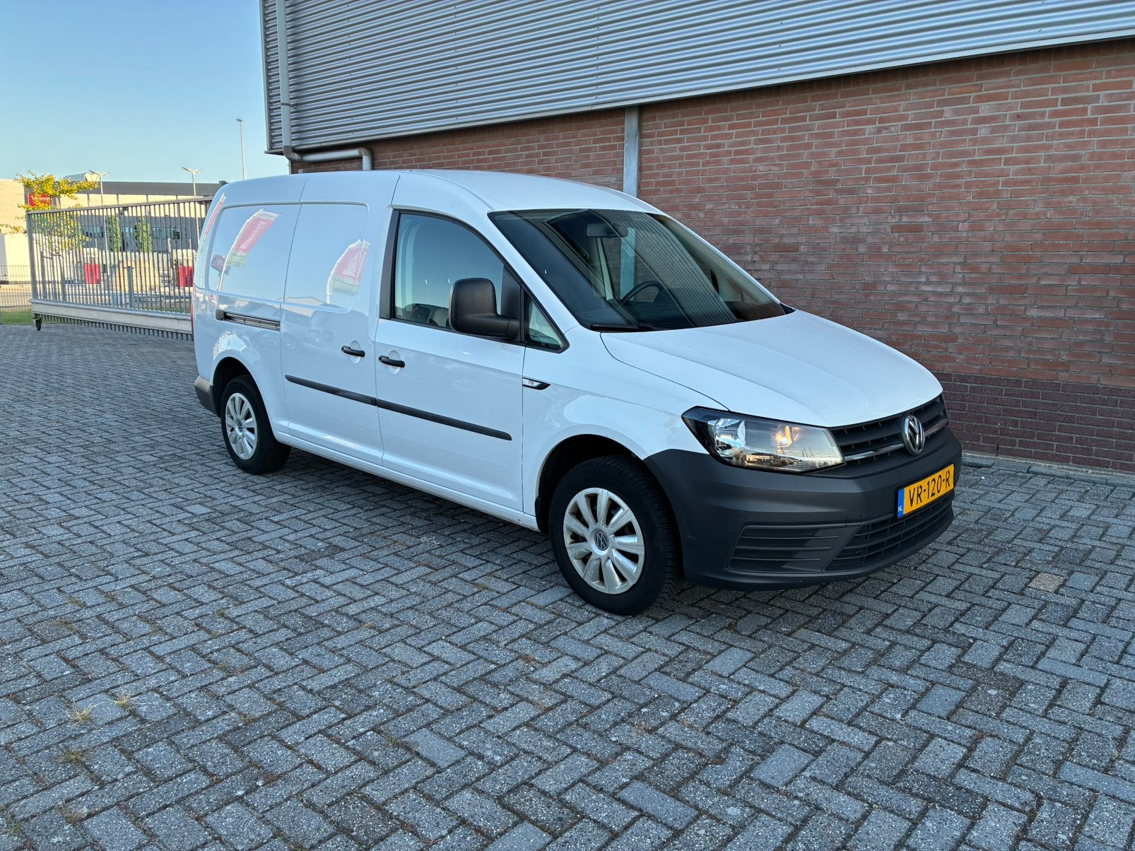 Volkswagen Caddy 1.6 TDI L2H1 Maxi Trendline, Voorwielaandrijving, Euro 5, Stof, 74 pk