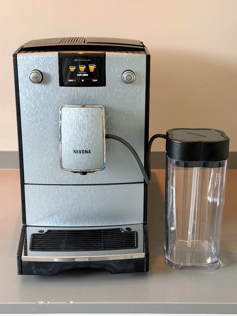 Nivona CafeRomatica 769 – (onderhoudsbeurt feb. 2026 (€279)), Witgoed en Apparatuur, Ophalen, 10 kopjes of meer, Koffiemachine