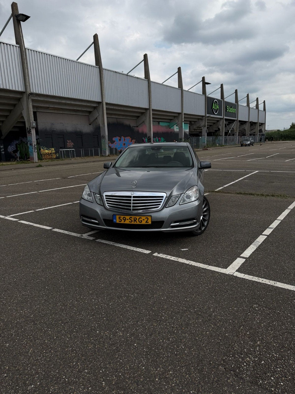 Mercedes-Benz E-Klasse 3.5 E350 Sedan AUT 2011 Grijs, Automaat, Euro 5, Zwart, 2000 kg
