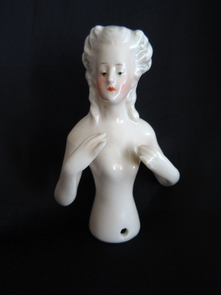 Porcelein halfdoll halve pop style Marie Antoinette, Ophalen of Verzenden