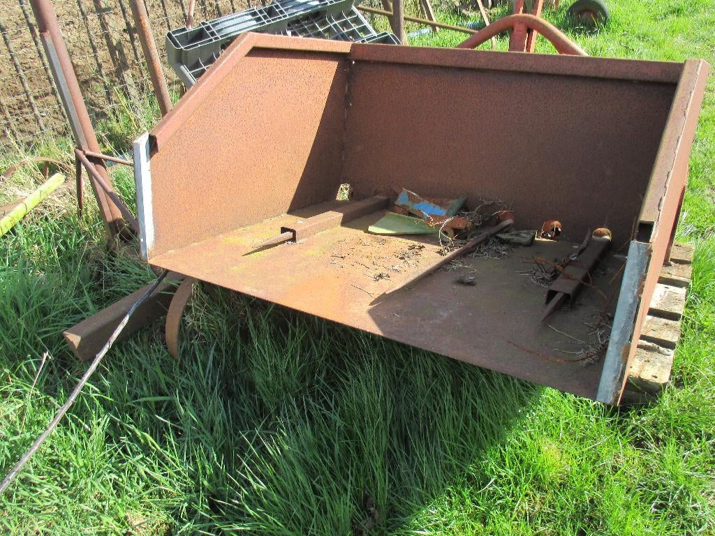 schepbak   met ingebouwde   mest riek   br  120  cm, Ophalen, Zo goed als nieuw, Onkruidsteker