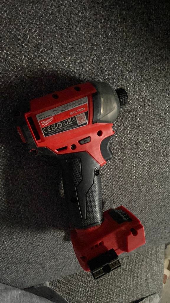 Milwaukee FUEL slagschroevendraaier, Doe-het-zelf en Verbouw, Gereedschap | Boormachines, Ophalen of Verzenden, Gebruikt, Boor- en Schroefmachine