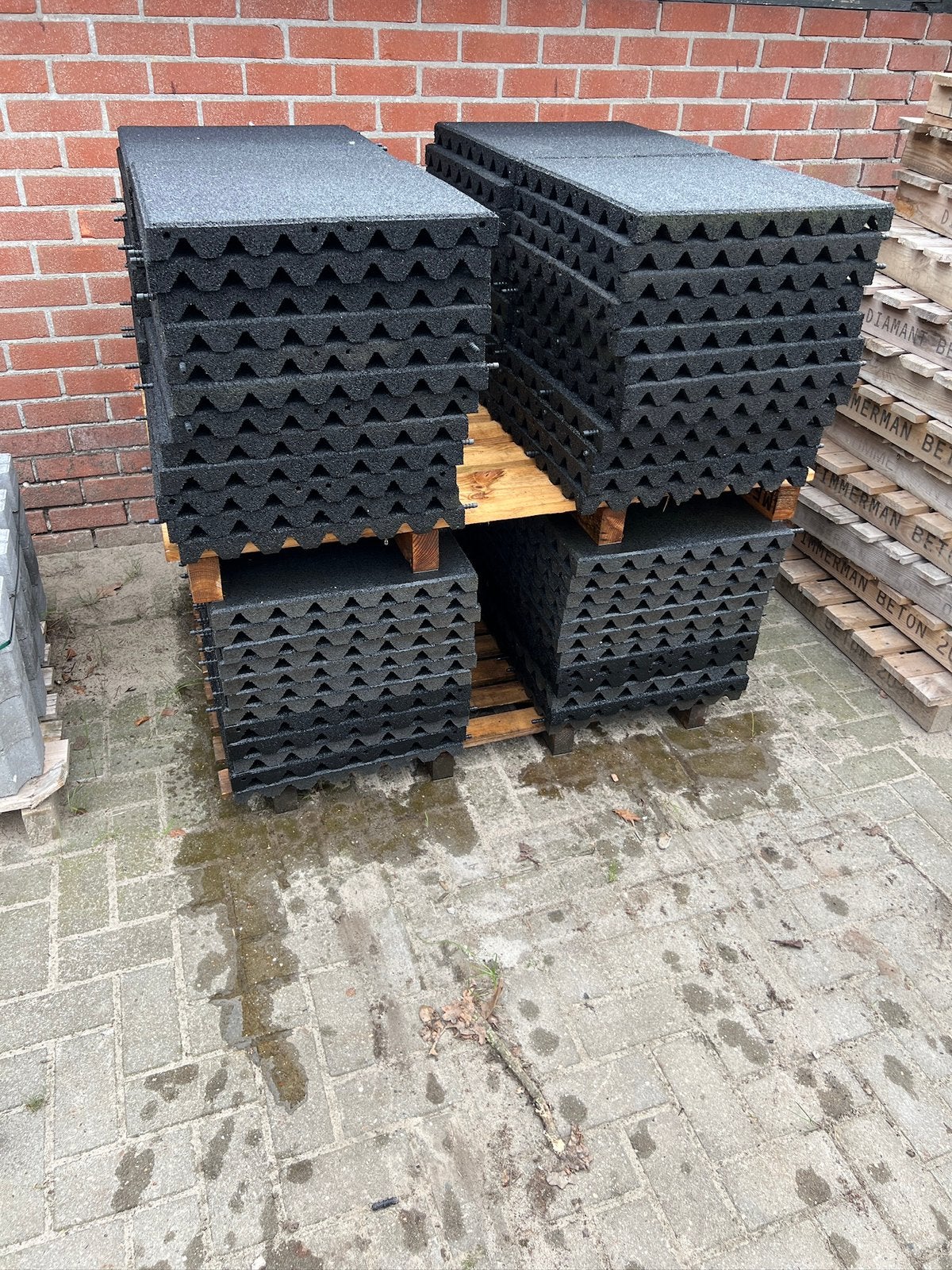 Rubberen tegels z.g.a.n. (Nog 3 st.), Ophalen, Overige typen, Rubber, Zo goed als nieuw