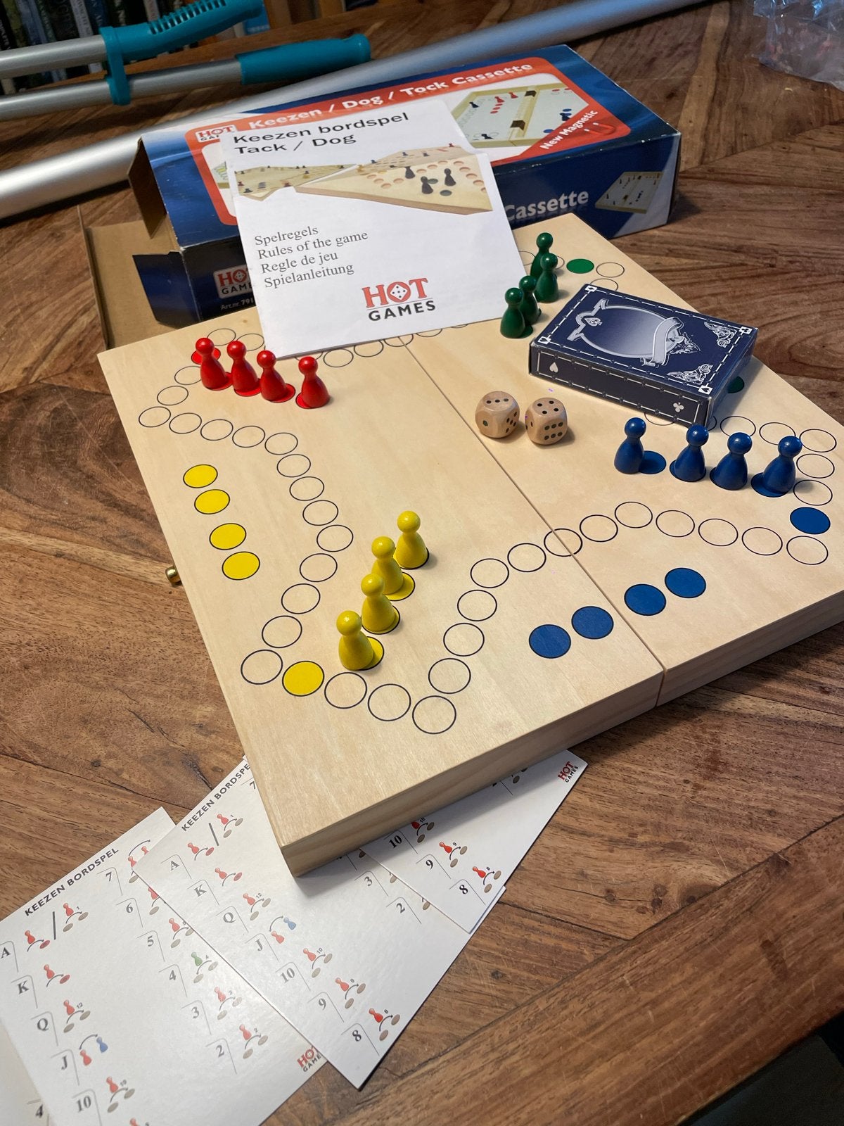 Magnetisch Keezen spel Cassette Reisspel, Een of twee spelers, Ophalen of Verzenden, Gebruikt, Reisspel