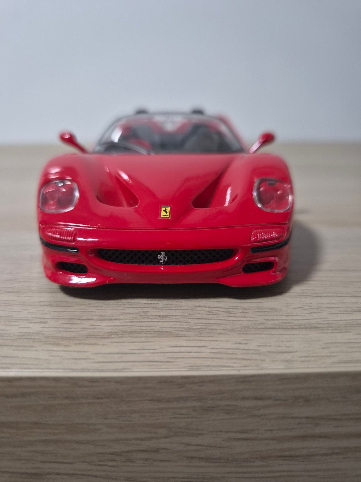 Ferrari F50 rood 1:24, Hobby en Vrije tijd, Ophalen of Verzenden, Zo goed als nieuw, Auto, Maisto