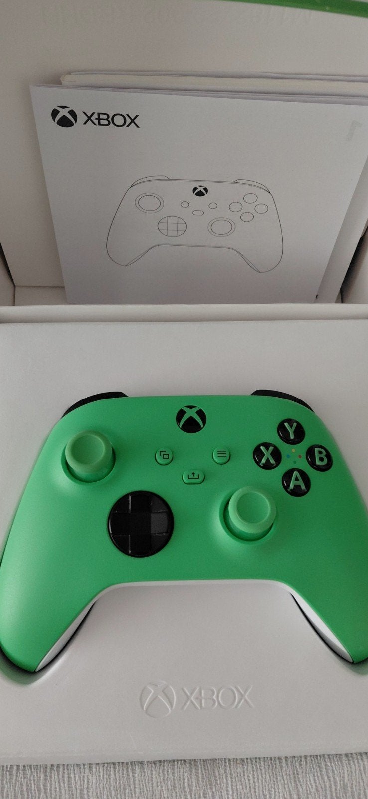 Foto 3 van Xbox Series X/S Controller - Green, zo goed als nieuw