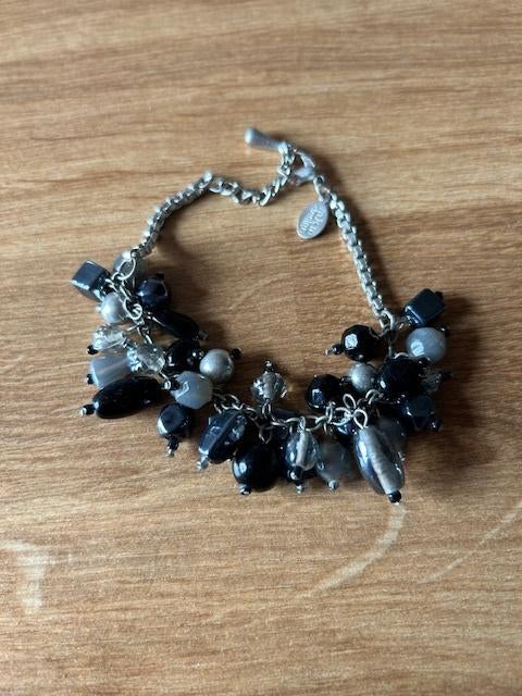 J43-zwart/grijs/zilver armbandje, Ophalen of Verzenden, Gebruikt, Zilver, Zilver