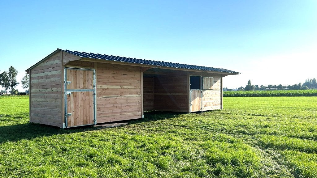 Douglas stal / Schuilhok / stal (3x4)3 in één lijn., Dieren en Toebehoren, Weidegang, 2 of 3 paarden of pony's