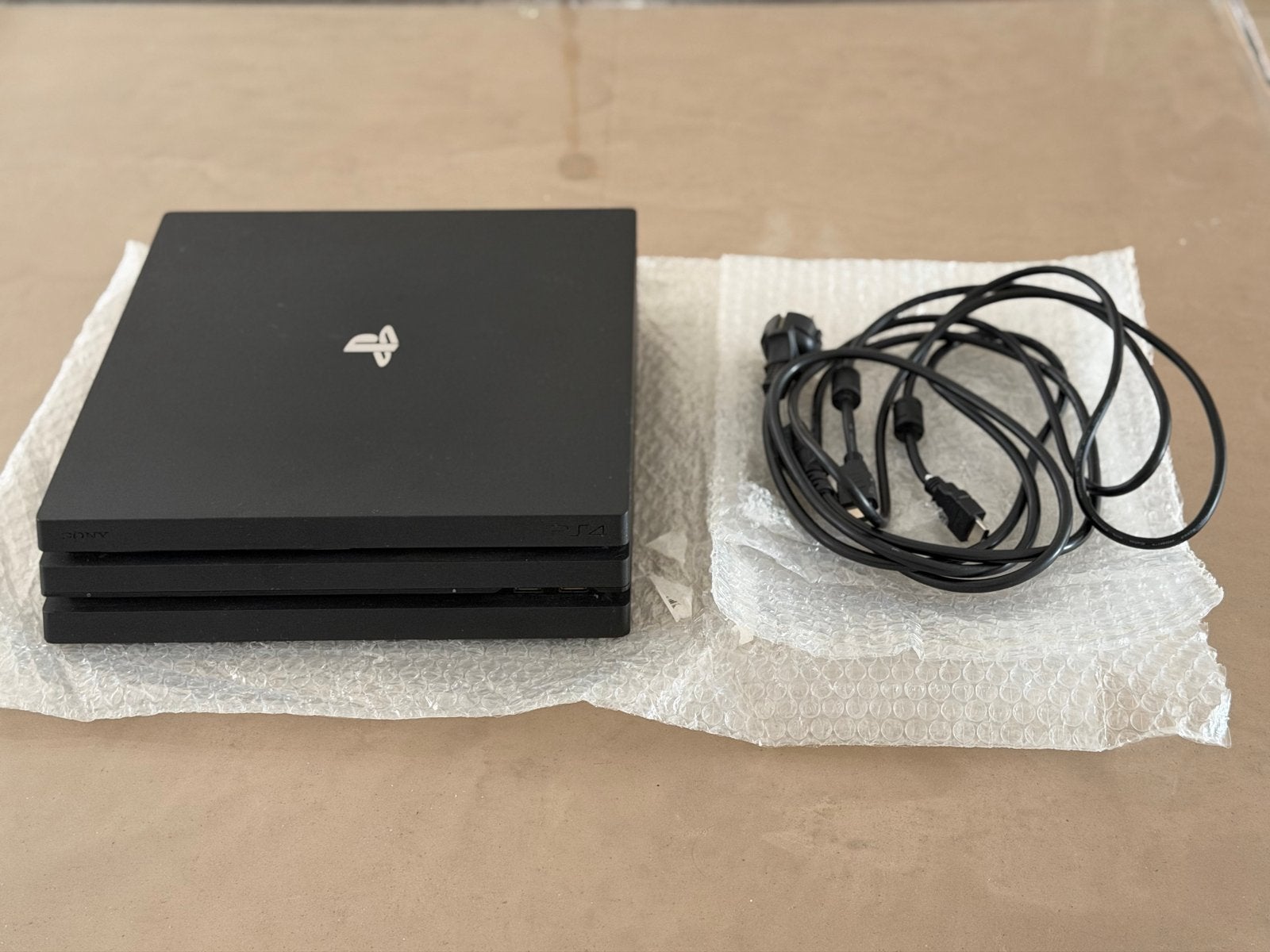 Sony PlayStation 4 Pro 1TB, Gebruikt, Ophalen of Verzenden, Zonder controller, 1 TB