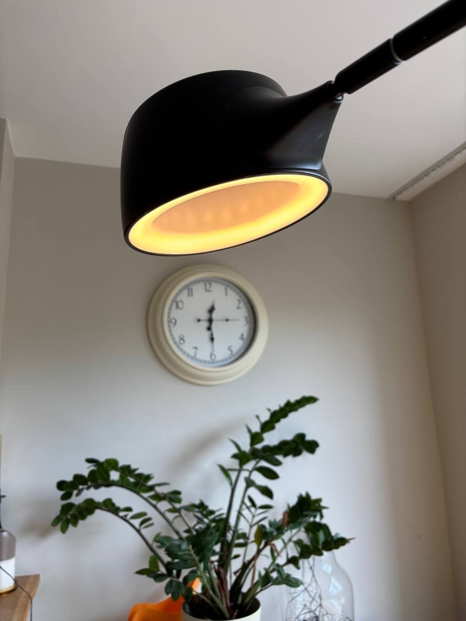 IKEA Vaghojd LED Vloerlamp, Huis en Inrichting, Lampen | Vloerlampen, Ophalen, Overige fittingen, Zo goed als nieuw, Metaal