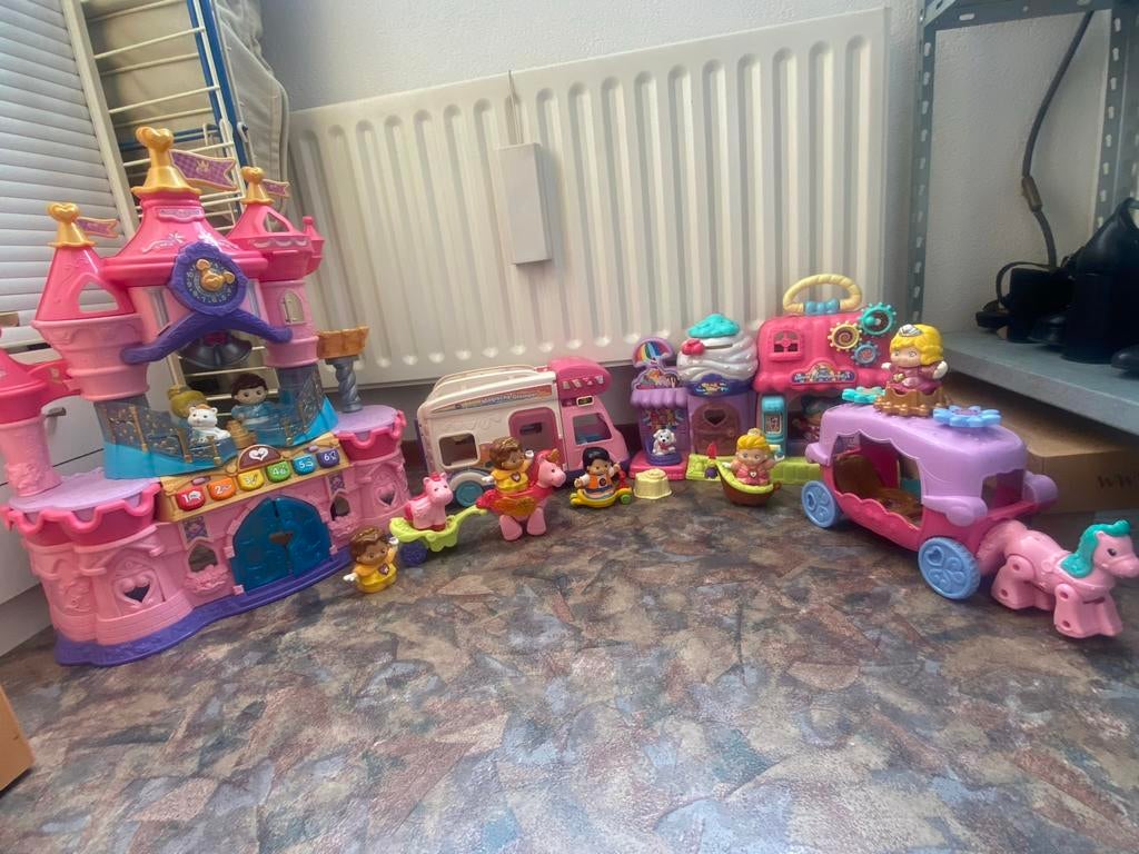 V-tech Vrolijke vriendjes speelgoed, Kinderen en Baby's, Speelgoed | Vtech, Ophalen, Gebruikt