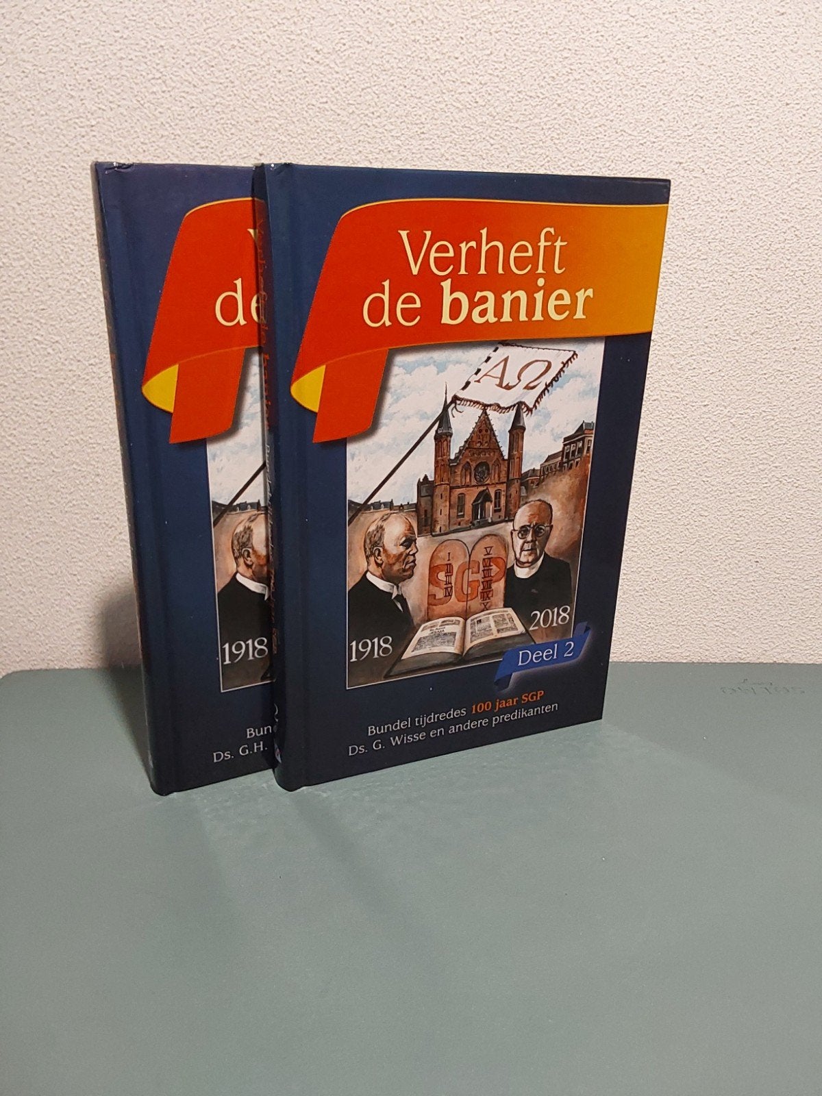 Bundel Sgp tijdredes verheft de Banier deel 1 en 2, Ophalen of Verzenden, Gelezen, Nederland