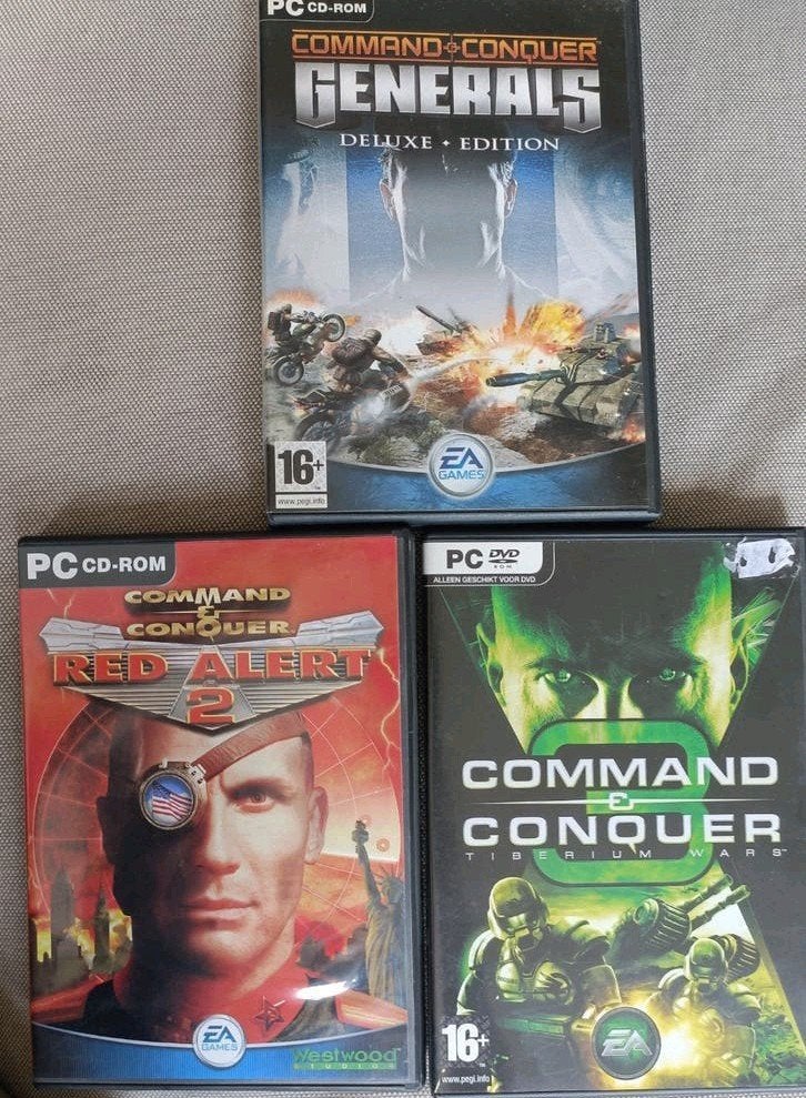 Command & Conquer PC Games de luxe Generals, Red Alert 2, Ge, Spelcomputers en Games, Games | Pc, Online, Gebruikt, Ophalen of Verzenden