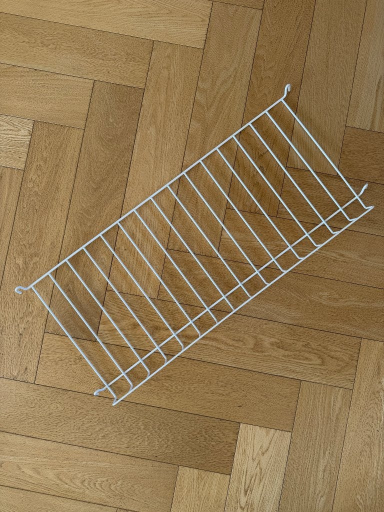 String Furniture magazine shelf – wit, Ophalen of Verzenden, Zo goed als nieuw