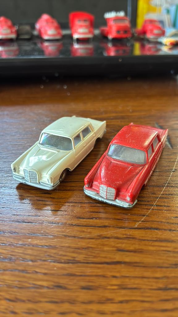 Lego 264 2x mercedes 220s, Ophalen of Verzenden, Gebruikt, Auto, Overige merken