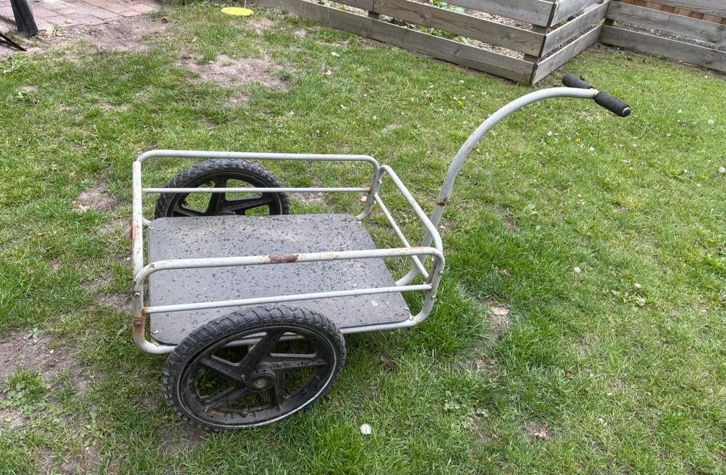 Kar, Ophalen, Zo goed als nieuw, 80 kg of meer