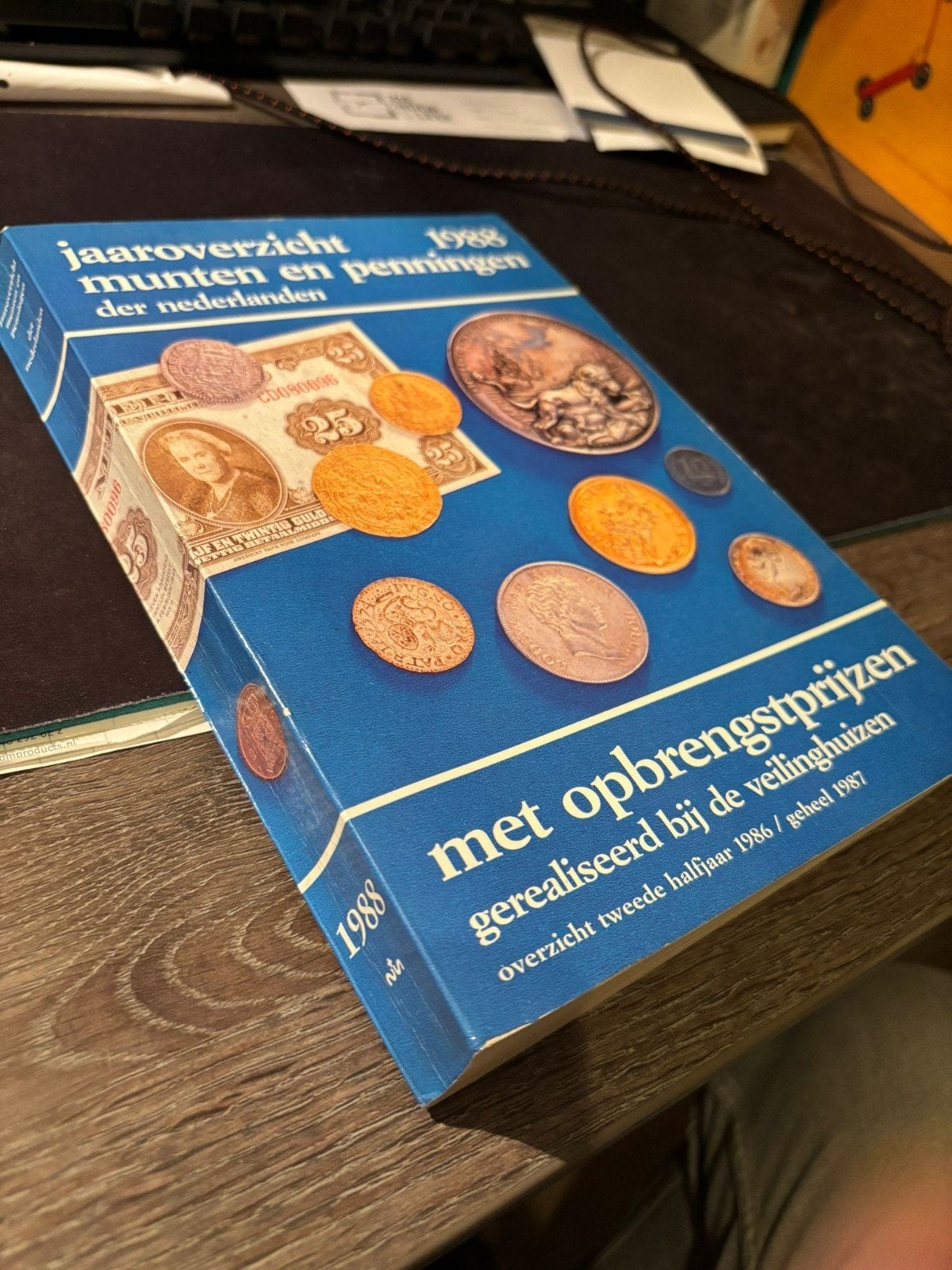 Catalogus Munten en Penningen 1988 - Nederland, Postzegels en Munten, Munten en Bankbiljetten | Toebehoren, Ophalen of Verzenden