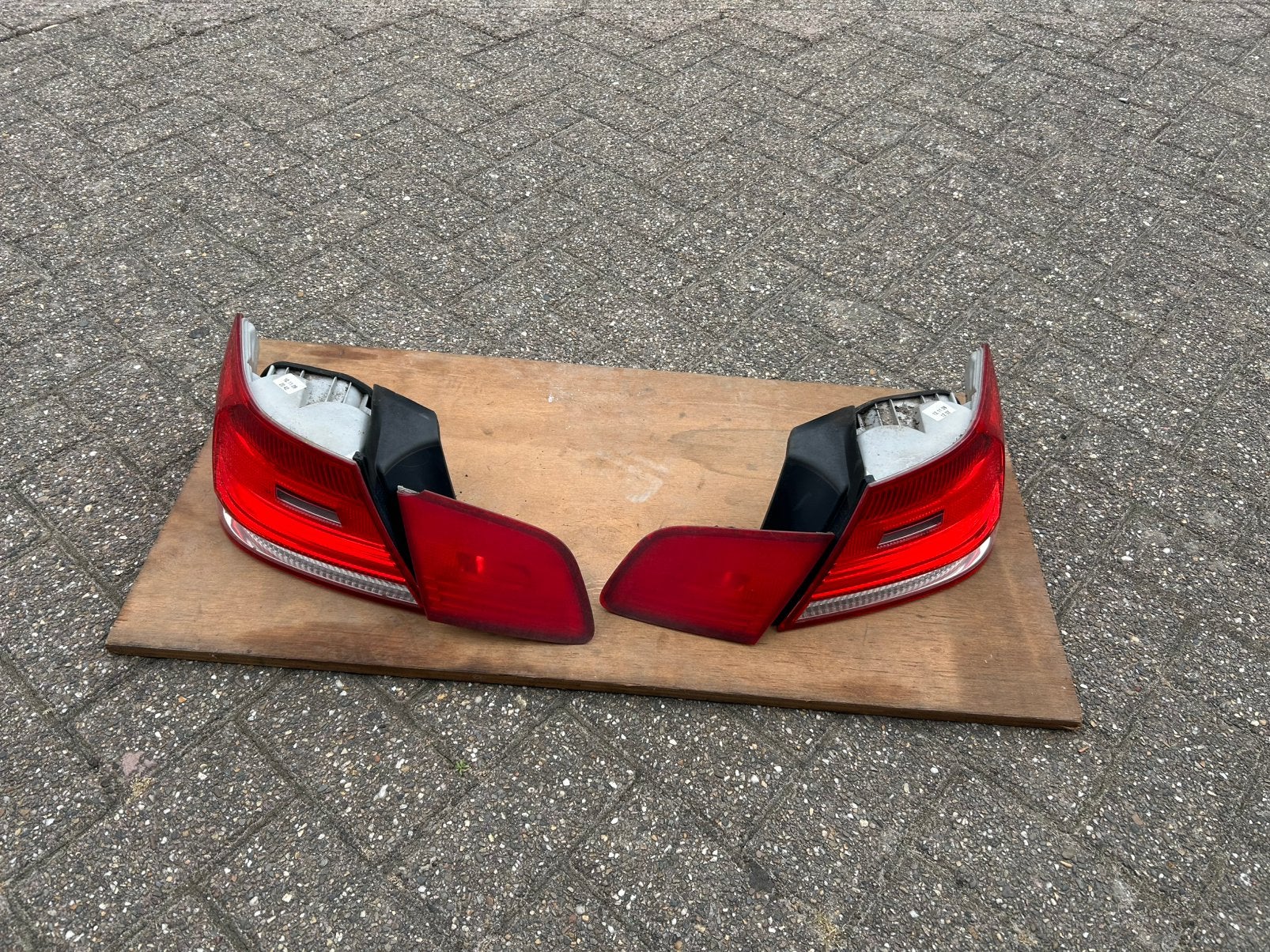 E92 achterlichten 2009, Auto-onderdelen, Verlichting, Ophalen