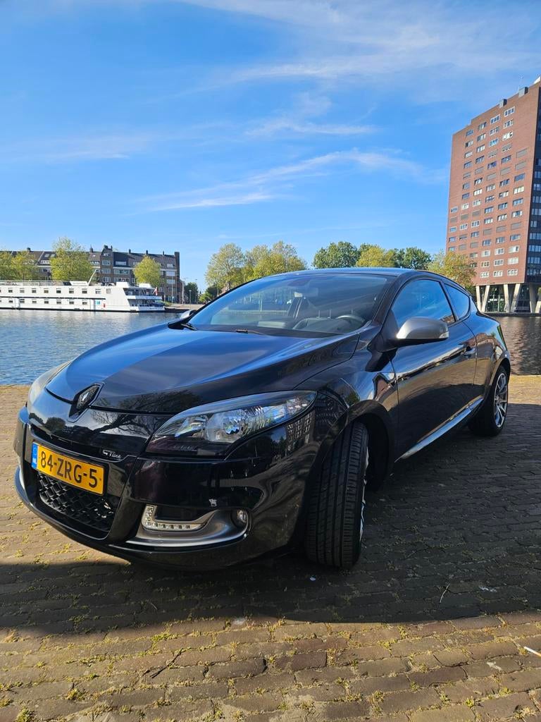 Renault Mégane GT Line 1.4 TCe 130pk - Camera - BOSE - Navi, Voorwielaandrijving, Zwart, 4 cilinders, 635 kg