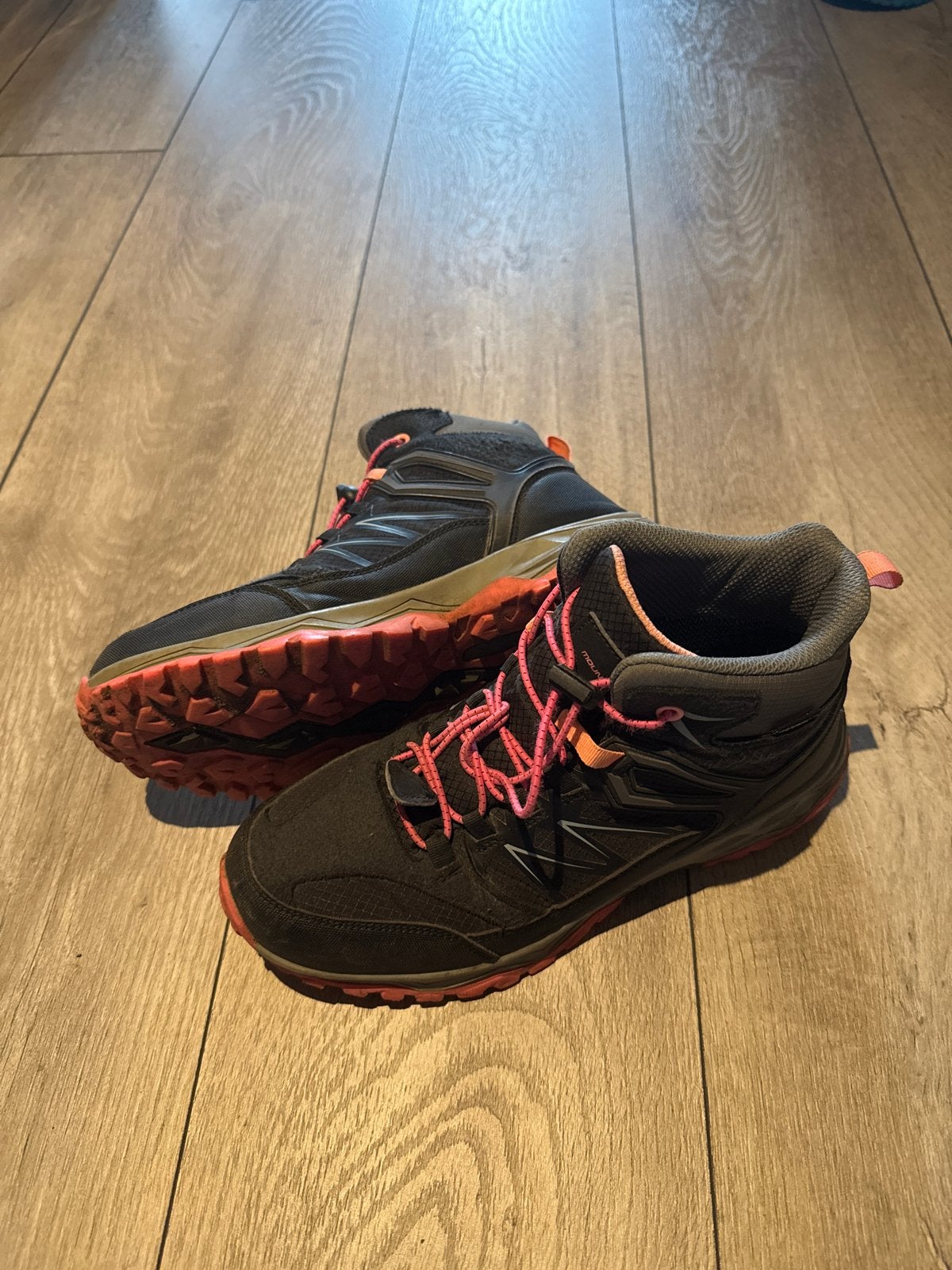 Wandelschoenen maat 38 - zwart/roze, Sport en Fitness, Ophalen, Gebruikt, Schoenen