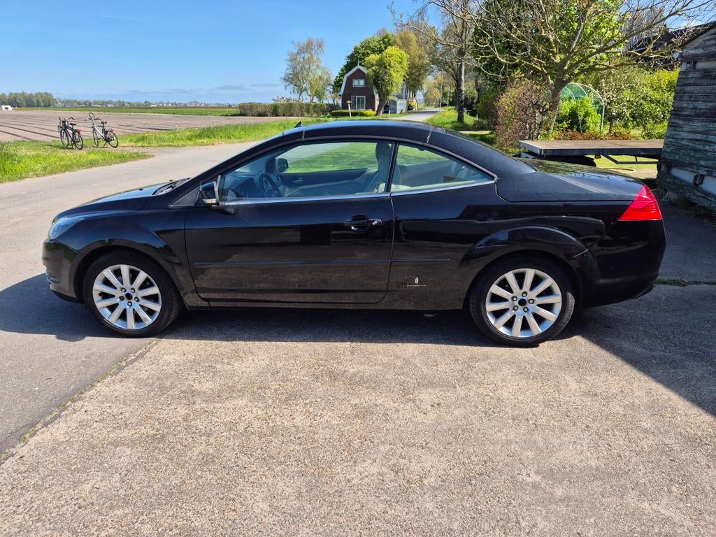 Ford Focus 2.0 107KW CC AUT 2011 Zwart, Auto's, Ford, Particulier, Focus, Airbags, Airconditioning, Alarm, Automatische klimaatregeling