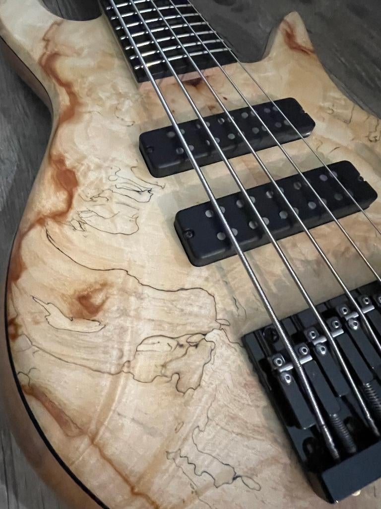 Fodera Emperor Deluxe Chestnut Burl fivestring, Ophalen, Zo goed als nieuw, Elektrisch, 5-snarig