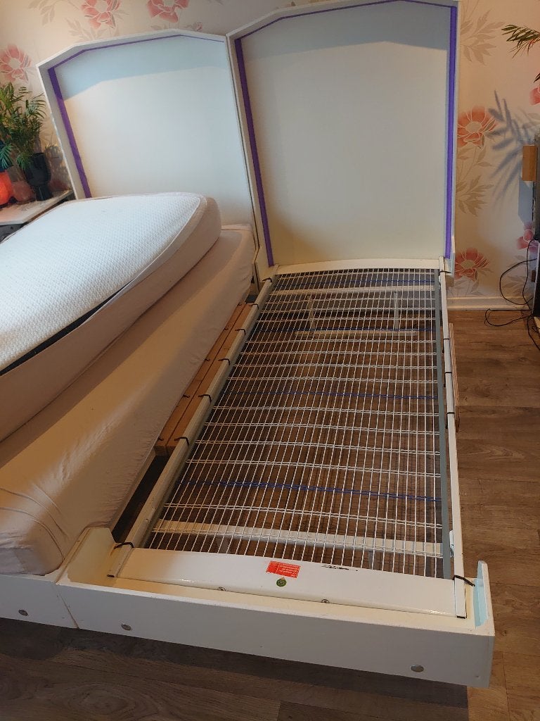 Dienstspiraal bed frame 2x, Huis en Inrichting, Ophalen, Gebruikt, Eenpersoons, Wit