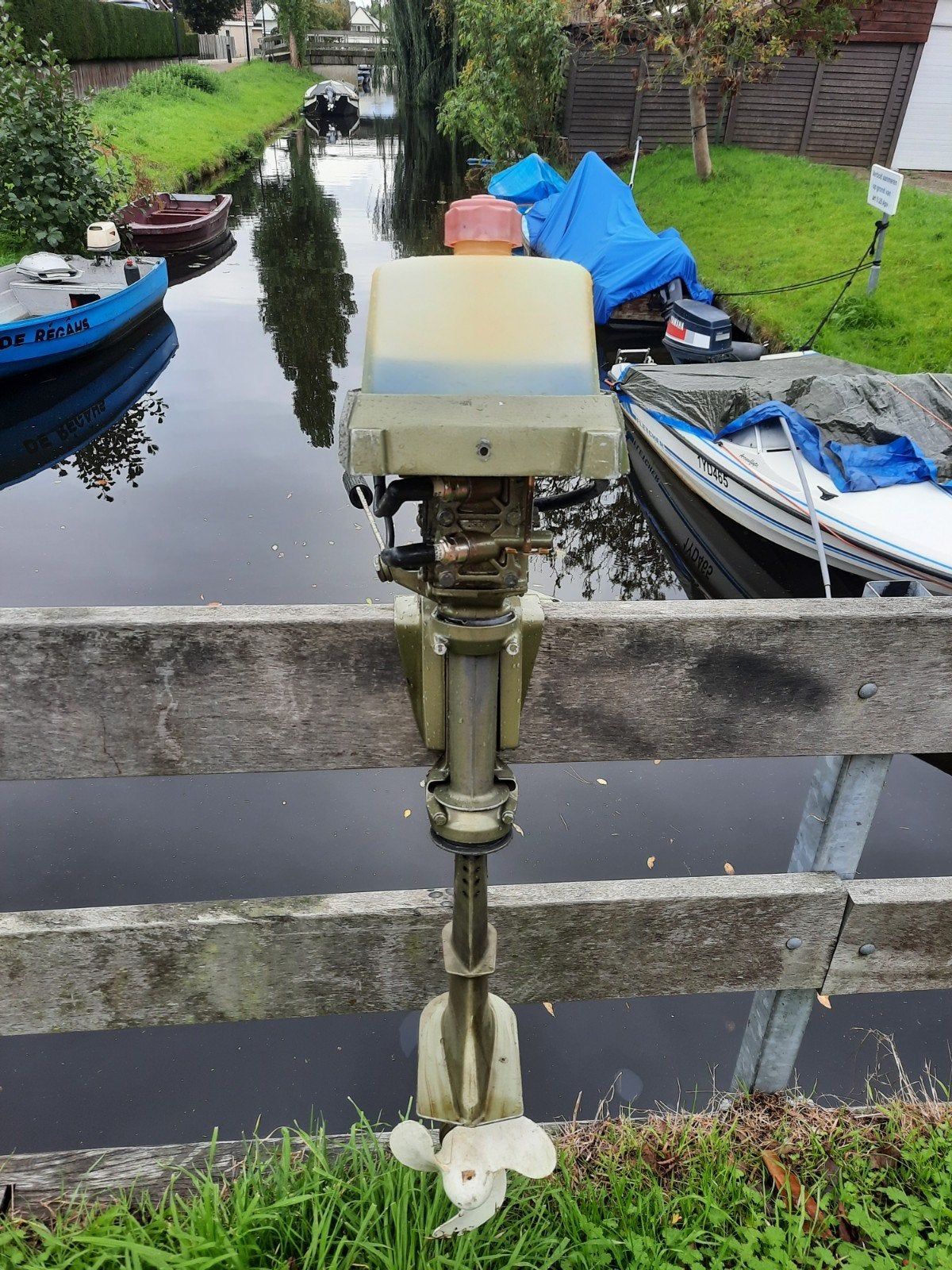 Johnson buitenboordmotor - Loopt, valt uit - Sloop of Loop, Ophalen, Gebruikt, Motor en Techniek