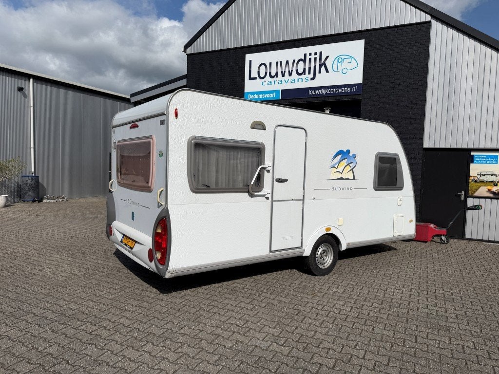 KNAUS Sudwind 450 FU ’04 (Fransbed, Rondzit), Caravans en Kamperen, Rondzit, Bedrijf, Lengtebed, 6 tot 7 meter
