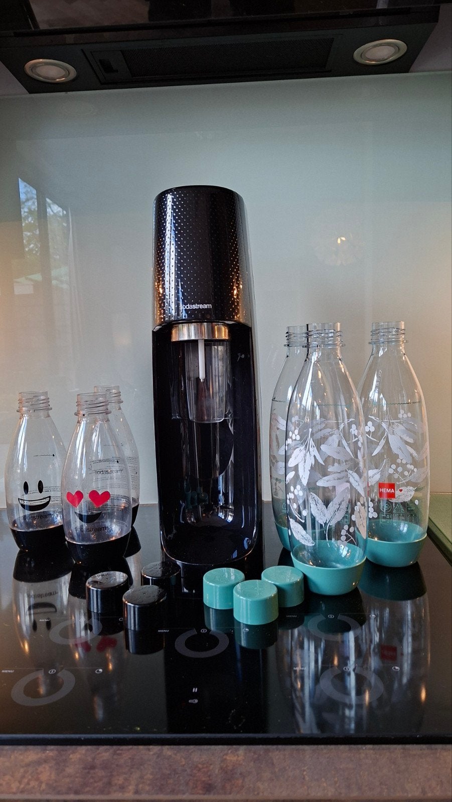 Sodastream met 6 bijvul flessen., Ophalen of Verzenden, Gebruikt