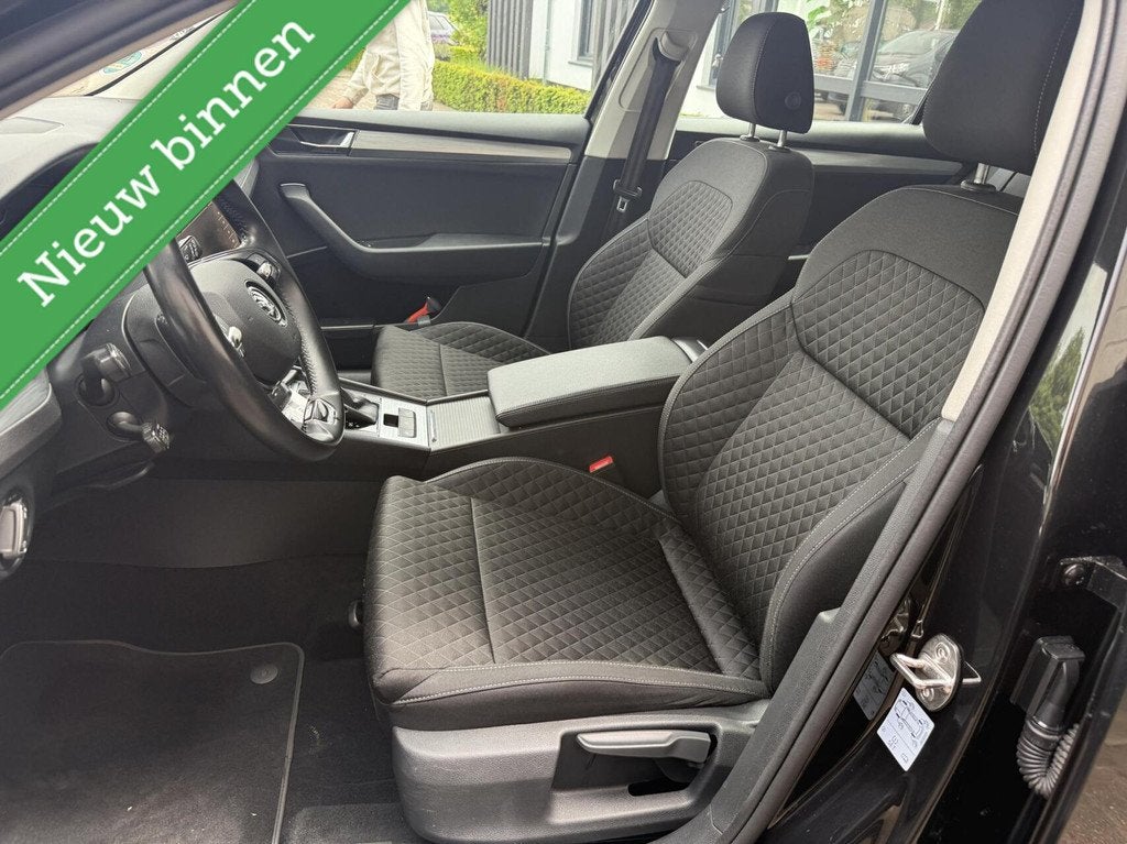 Skoda Superb Combi 1.5 TSI ACT Business Edition *ALL-IN PRIJ, 12 maanden, Stof, 4 cilinders, Zwart