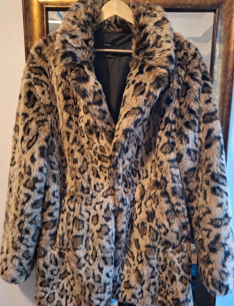 Bershka Bontjas nieuw - Maat S (valt als L), Bershka, Ophalen of Verzenden, Nieuw, Maat 42/44 (L)