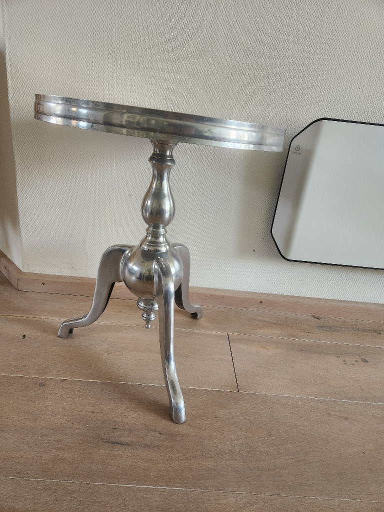 Aluminium bijzettafel, Huis en Inrichting, Tafels | Bijzettafels, Minder dan 55 cm, Metaal of Aluminium, Rond, Riviera Maison