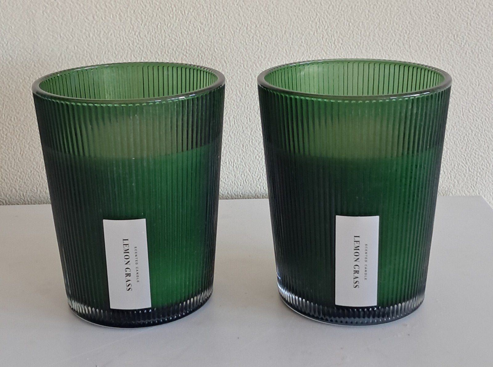 2 mooie windlichten van groen glas, met geurkaars lemon gras, Overige materialen, Rond, Nieuw, Ophalen of Verzenden