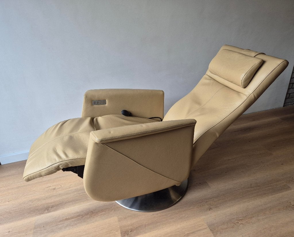 Prominent - Relax Fauteuil - Draaibaar - Leer - Accu, Huis en Inrichting, Ophalen, Zo goed als nieuw, 50 tot 75 cm, Leer