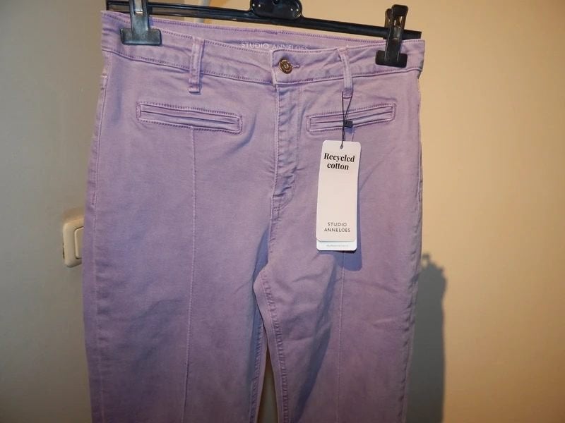Studio Anneloes Nieuwe broek bootcute fit toffe kleur S/M, Studio Anneloes, Verzenden, Paars, Nieuw
