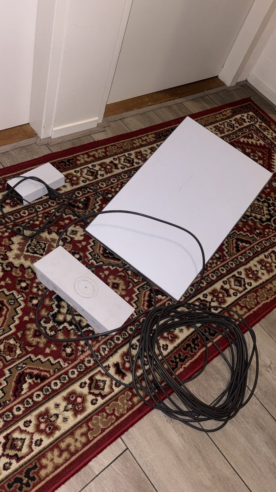 Starlink Pakket Compleet (Schotel, Modem + Alle Kabels), Ophalen of Verzenden, Zo goed als nieuw, Router met modem