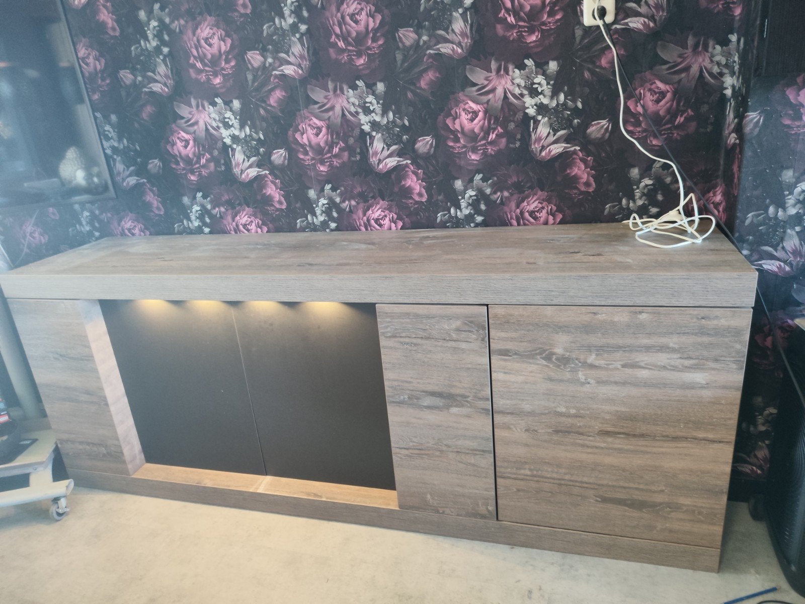 Zwaar stevig dressoir met verlichting - Grey Wash (220 cm), Ophalen, Gebruikt, 200 cm of meer, Modern