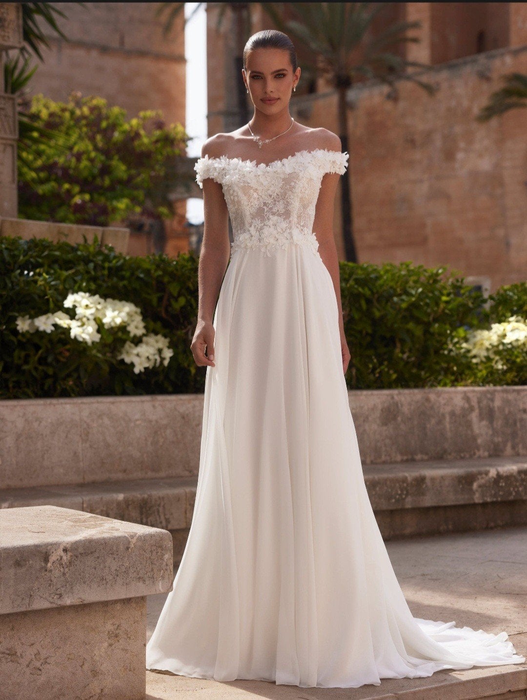 Trouwjurk milagros boothals 3d kant flowy rok, Ophalen of Verzenden, Nieuw, Wit, Trouwjurk