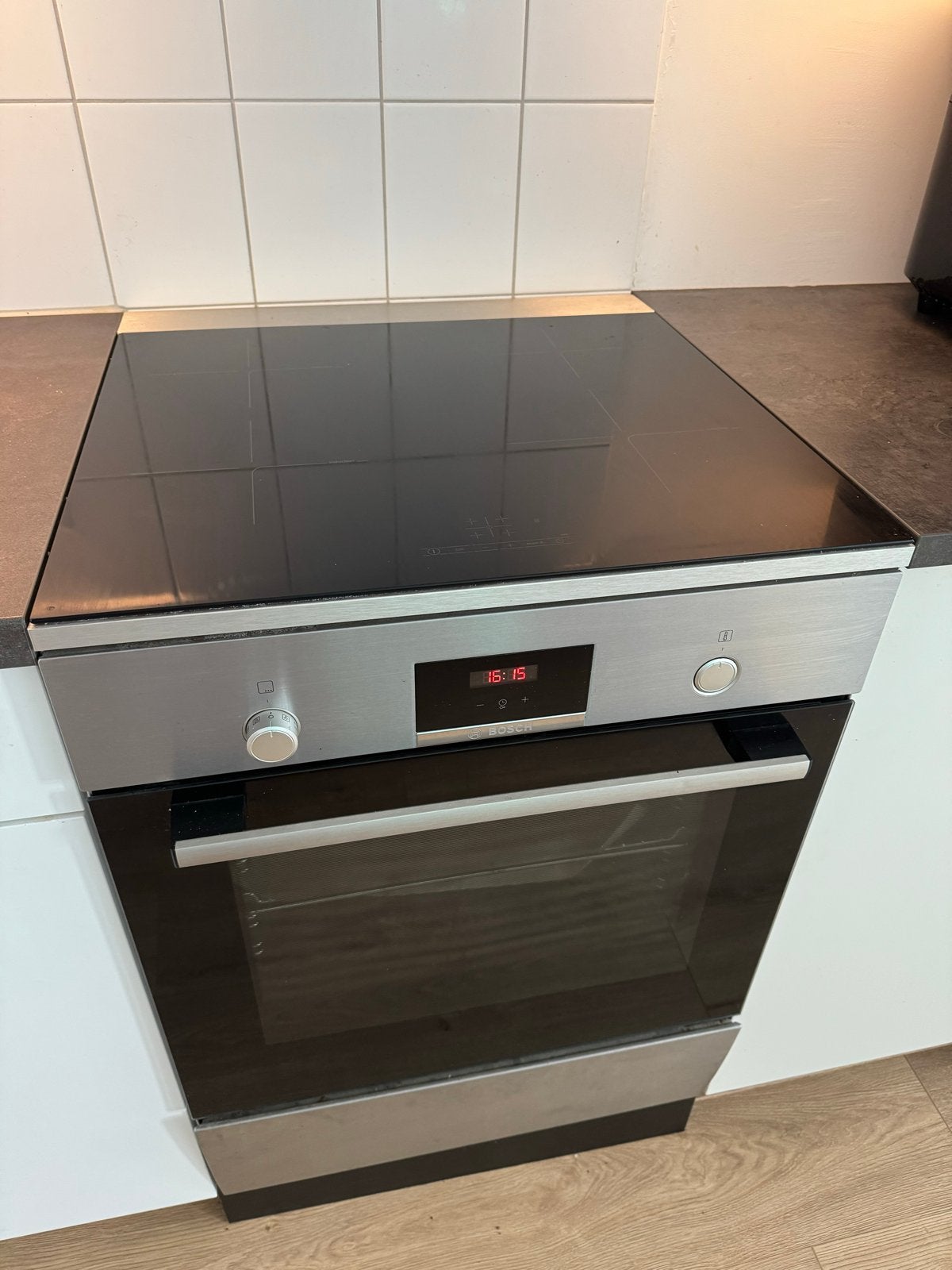 Bosch Inductie Fornuis met Oven, Ophalen, Hete lucht, 60 cm of meer, 4 kookzones