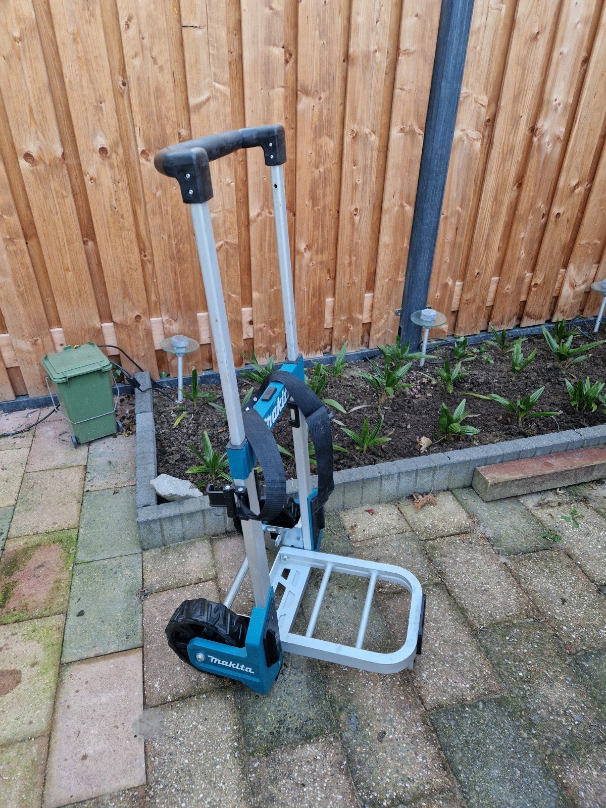 Makita Trolley TR00000001 - Zo goed als nieuw, Doe-het-zelf en Verbouw, 100 liter of meer, Ophalen of Verzenden, Zo goed als nieuw