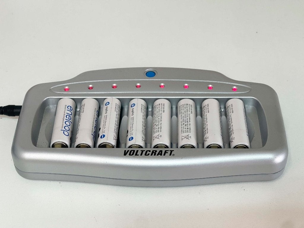 VOLTCRAFT UFC-8 batterijlader+ 16  oplaadbare AA batterijen, N, Ophalen of Verzenden, N, N