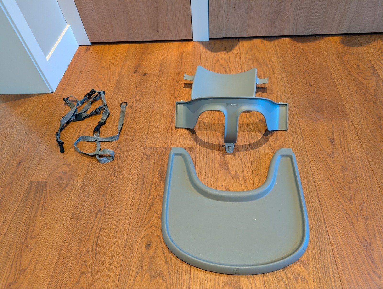 Stokke triptrap 'storm grey' babyset en playtray, Ophalen, Zo goed als nieuw, Overige typen, Gordel(s)