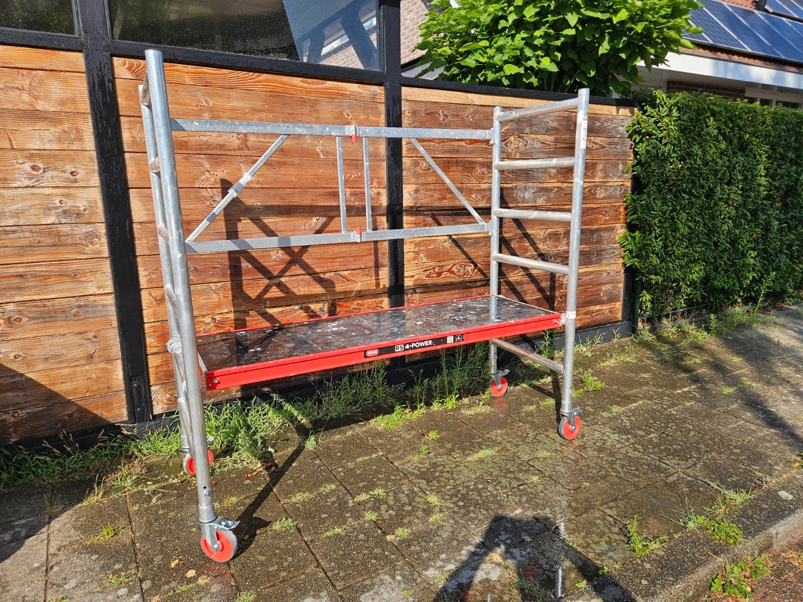 Te huur Kamersteig Altrex - 3.00m werkhoogte, Ophalen, Zo goed als nieuw, Rolsteiger of Kamersteiger, Minder dan 2 meter
